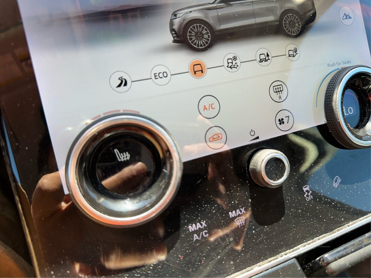Used 2020 Land Rover Range Rover Velar S AWD/4WD image 16