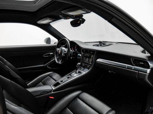Used 2015 Porsche 911 Carrera image 39