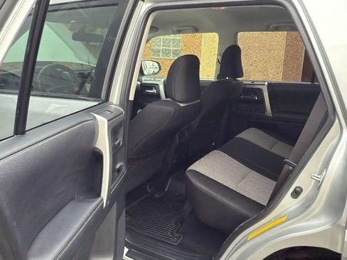 Used 2018 Toyota 4Runner SR5 Premium image 28