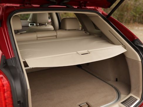 Used 2016 Cadillac SRX Luxury w/ Driver Awareness Package image 29