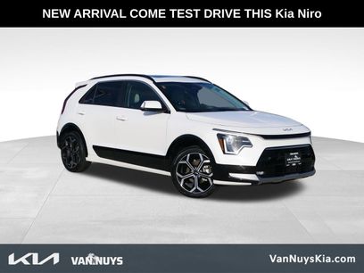 Used 2023 Kia Niro EX Touring