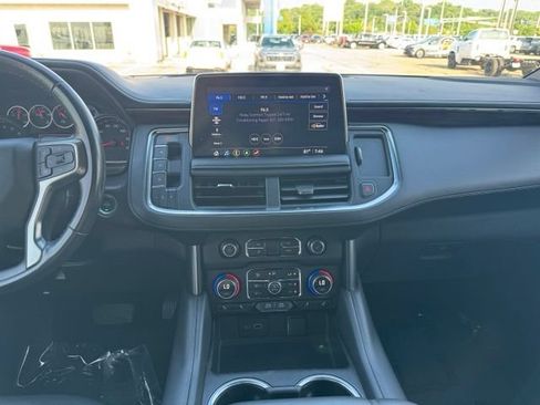 Used 2021 Chevrolet Suburban Z71 w/ Rear Media and Nav Package AWD/4WD image 2