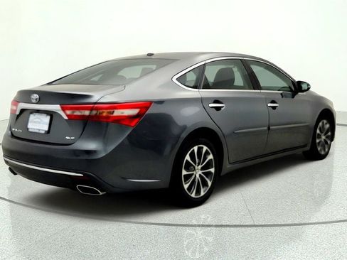 Used 2016 Toyota Avalon XLE Plus FWD image 5