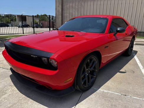 Used 2014 Dodge Challenger SRT8 Core w/ Satin Vapor Edition image 1