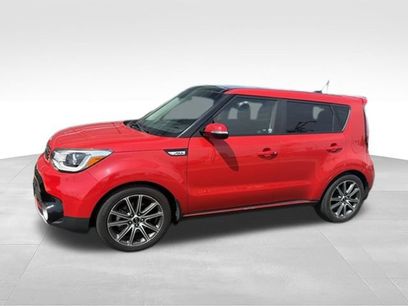 Used 2017 Kia Soul ! w/ Tech Package