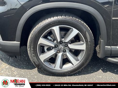 Used 2023 Honda Pilot Touring image 9