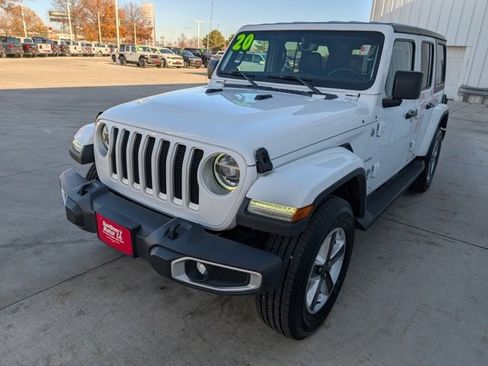 Used 2020 Jeep Wrangler Unlimited Sahara image 33