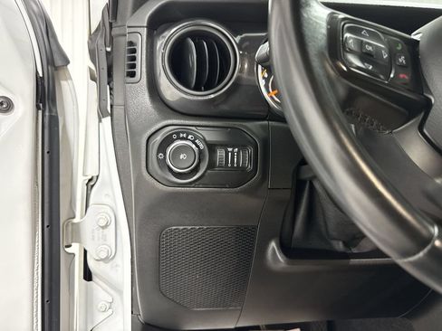 Used 2021 Jeep Wrangler Unlimited Sport AWD/4WD image 18