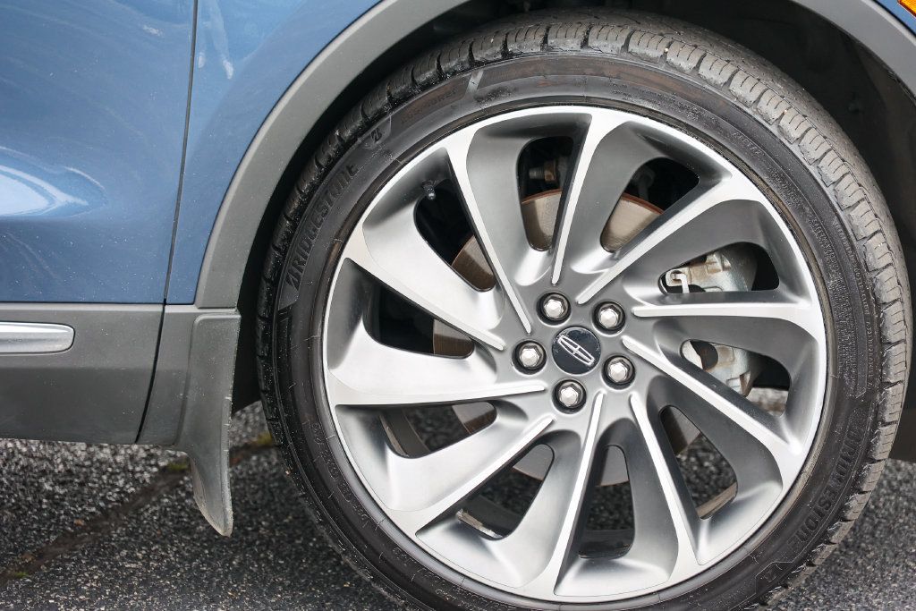 Used 2019 Lincoln Nautilus Reserve AWD/4WD image 23