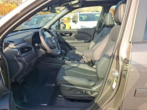 New 2025 Subaru Forester Limited image 9