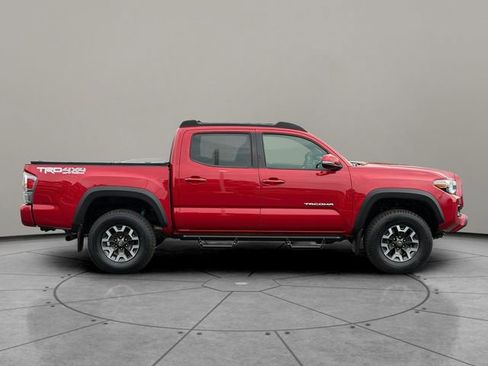 Certified 2023 Toyota Tacoma TRD Off-Road w/ Technology Package AWD/4WD image 7