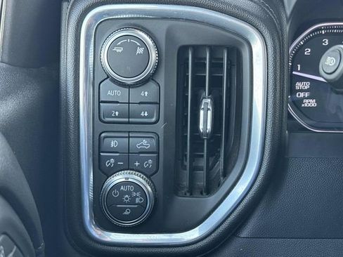 Used 2019 GMC Sierra 1500 SLT image 16