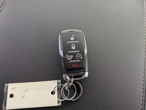 Used 2025 RAM 1500 Big Horn image 40