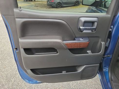 Used 2018 GMC Sierra 1500 SLE w/ SLE Value Package image 25