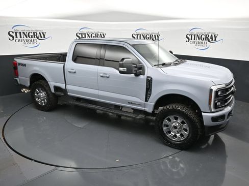 Used 2024 Ford F250 Lariat w/ Lariat Ultimate Package AWD/4WD image 18