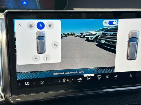 Used 2025 Ford Expedition Max Platinum w/ Stealth Appearance Package image 34