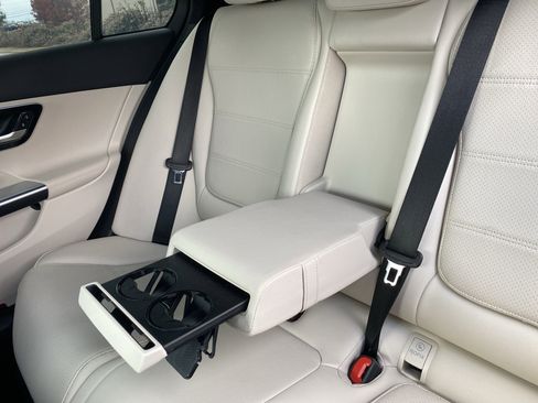 Used 2024 Mercedes-Benz C 300 C 300 image 44