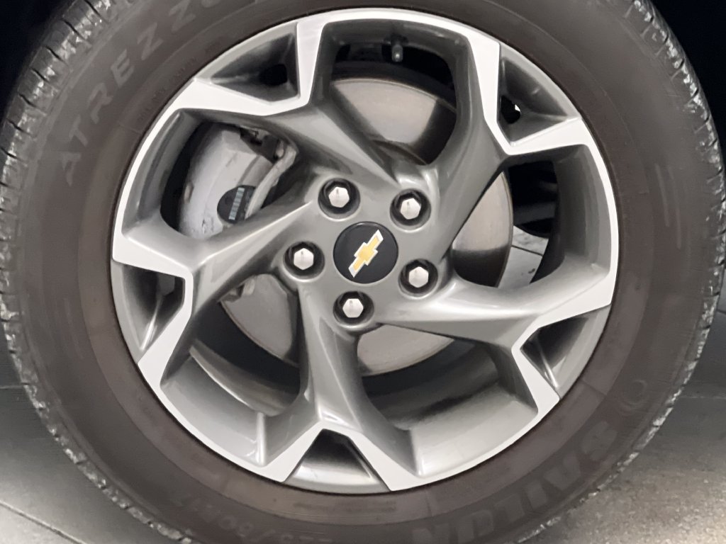 Used 2025 Chevrolet Trax LT FWD image 65