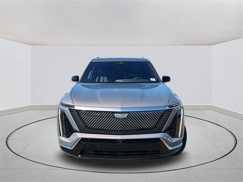 New 2026 Cadillac Vistiq Luxury image 2