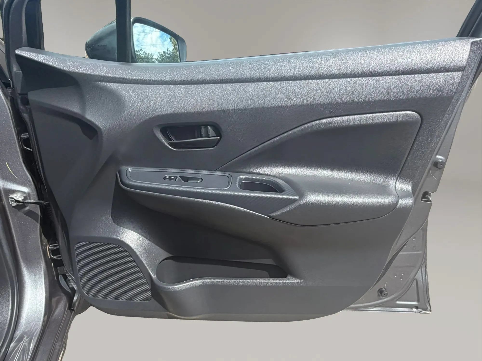 Used 2023 Nissan Versa S w/ S Plus Package FWD image 32