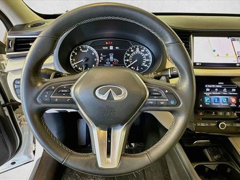 Used 2021 INFINITI QX50 Essential FWD image 11