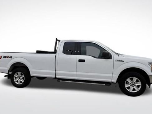 Used 2018 Ford F150 XLT w/ Heavy-Duty Payload Package image 12