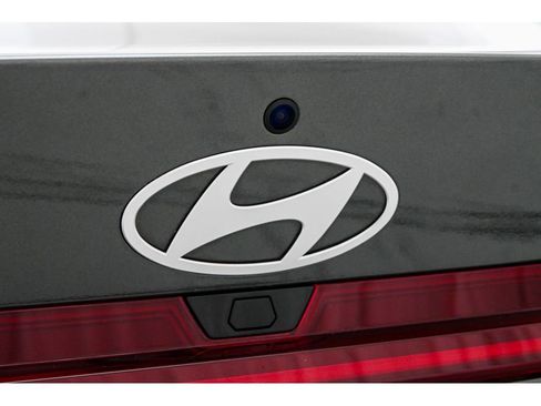 Used 2024 Hyundai Elantra Blue FWD image 53