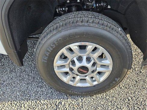 New 2026 GMC Sierra 2500 Pro image 14