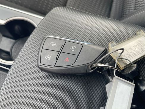 Used 2025 Chevrolet Equinox LT image 18