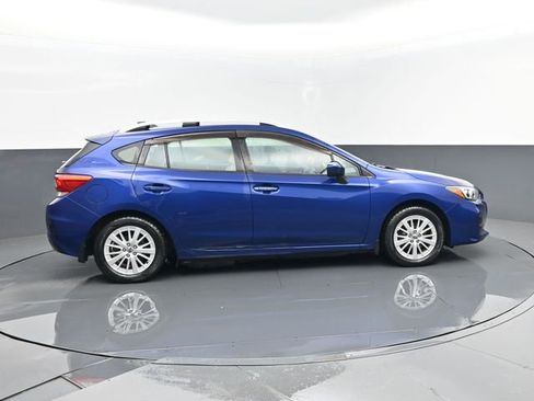 Used 2017 Subaru Impreza 2.0i Premium image 4