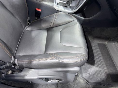 Used 2017 Volvo XC60 T6 Dynamic w/ Climate Package image 63