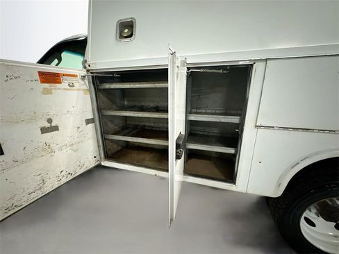 Used 2015 Ford F450 XL image 24