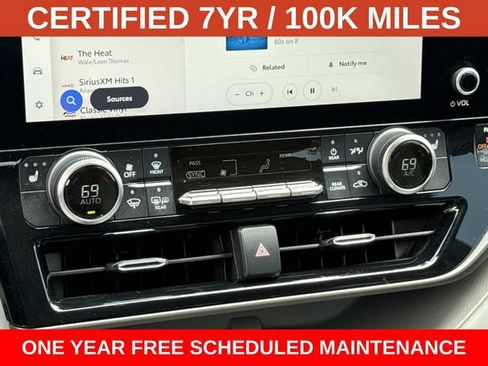 Used 2023 Toyota Highlander XLE FWD image 22