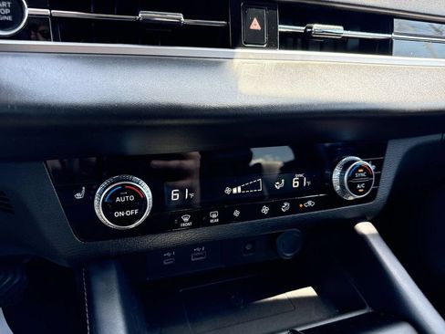 Used 2024 Mitsubishi Outlander SE FWD image 36