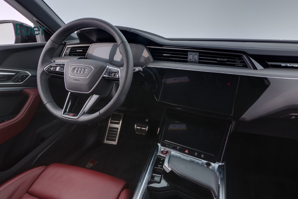 Used 2024 Audi Q8 e-tron Prestige w/ Prestige Package AWD/4WD image 25
