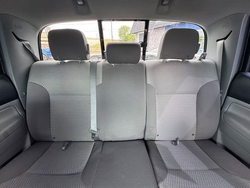 Used 2015 Toyota Tacoma 4x4 Double Cab image 25