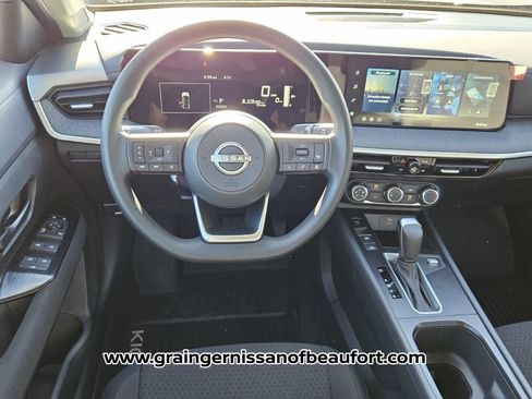 New 2026 Nissan Kicks S FWD image 5