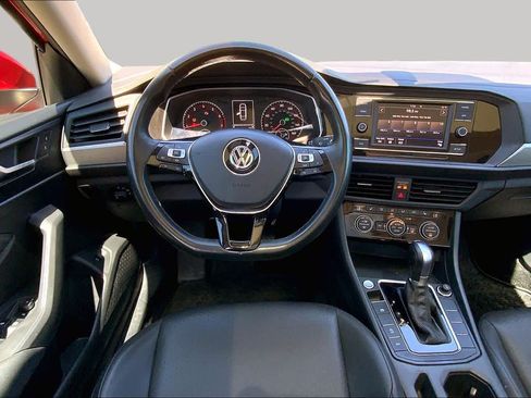 Used 2019 Volkswagen Jetta SE FWD image 5