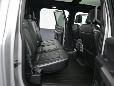Used 2019 Ford F150 Platinum w/ Equipment Group 701A Luxury AWD/4WD image 24