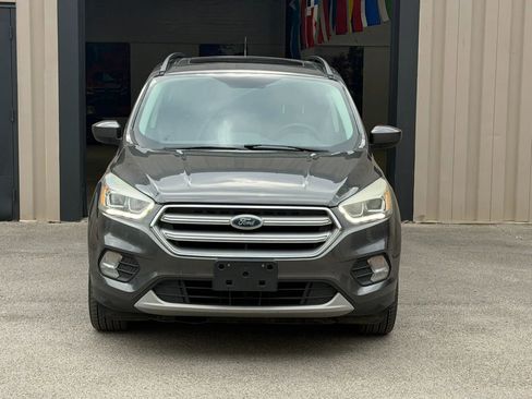 Used 2017 Ford Escape SE w/ Equipment Group 201A AWD/4WD image 5
