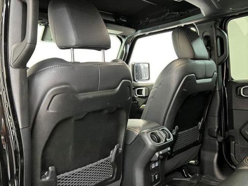 Certified 2024 Jeep Wrangler Sahara w/ Technology Group image 24