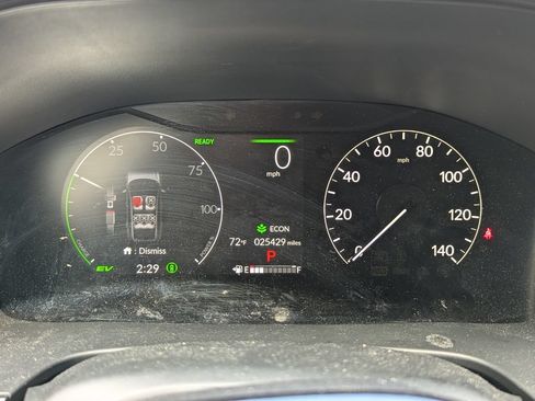 Used 2024 Honda CR-V Sport Touring image 3