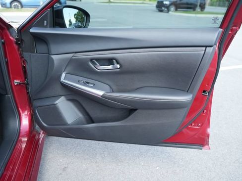 Used 2023 Nissan Sentra SR FWD image 21