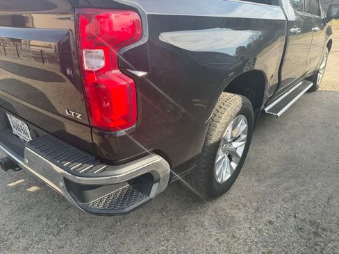 Used 2019 Chevrolet Silverado 1500 LTZ w/ LTZ Premium Package image 4