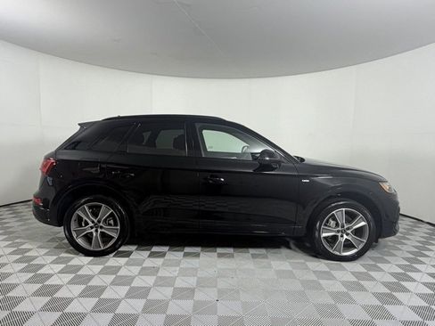 Certified 2025 Audi Q5 2.0T Premium image 8