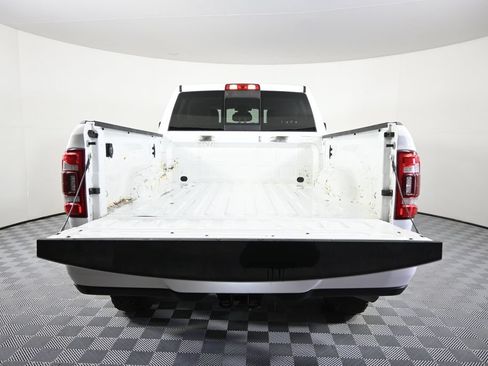Used 2024 RAM 2500 Laramie AWD/4WD image 6