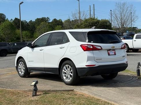 Used 2019 Chevrolet Equinox LS image 5