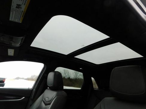 Used 2020 Cadillac XT5 Premium Luxury image 12