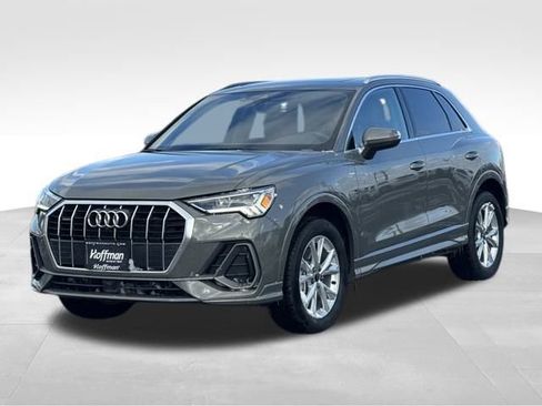 Certified 2025 Audi Q3 2.0T Premium Plus w/ Premium Plus Package image 3