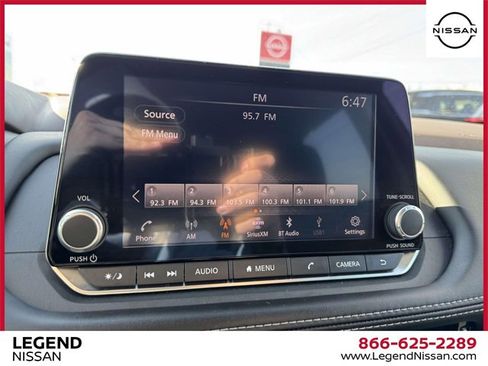 Used 2022 Nissan Rogue SV image 23